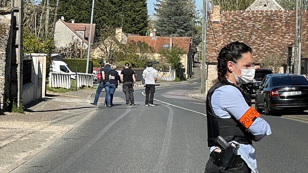 بعد هجوم أدى لمقتل شرطية فرنسية.. توقيف 3 أشخاص على ذمة التحقيق