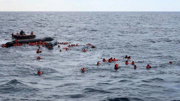 أكثر من 100 مفقود في غرق قارب في نيجيريا