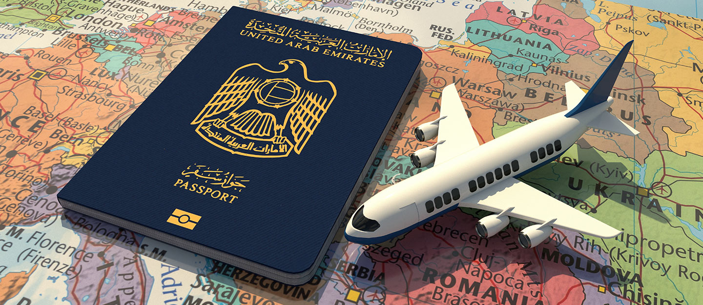 أنواع التأشيرات للإقامة والعمل بالامارات وما هي حالات إنهاء عقد العمل