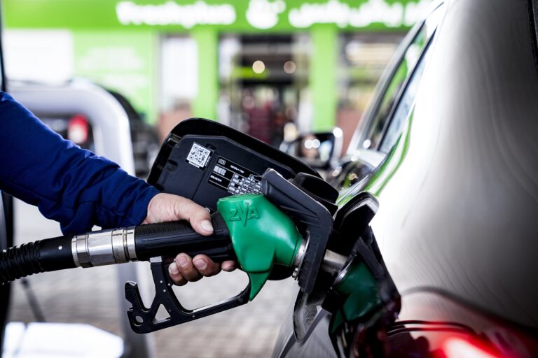 اسعار الوقود في الامارات لشهر نوفمبر 2022 زيادة أسعار البترول