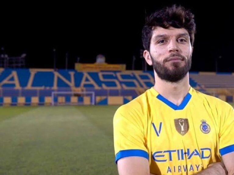 القميص رقم سبعة بنادي النصر قبل رونالدو