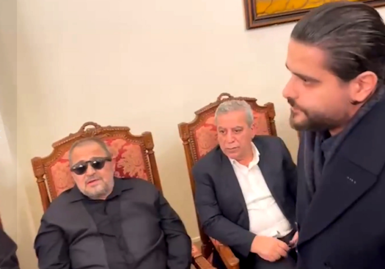 بالصور مشاهير سورية ولبنان في عزاء وديع جورج وسوف