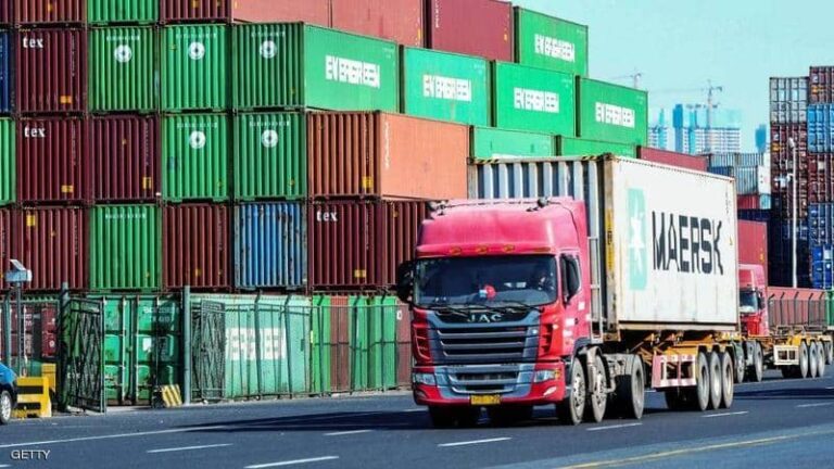 سجلت الصين تراجعا بنسبة 17.2 بالمئة في صادراتها