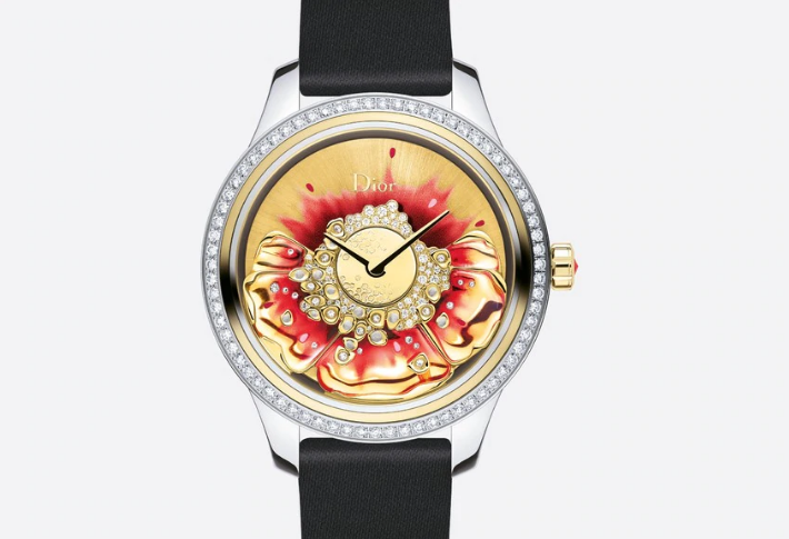 ساعة من ديور Dior