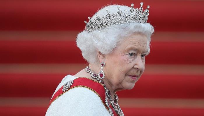 وفاة ملكة بريطانيا إليزابيث الثانية ومن هو وريث عرش بريطانيا؟